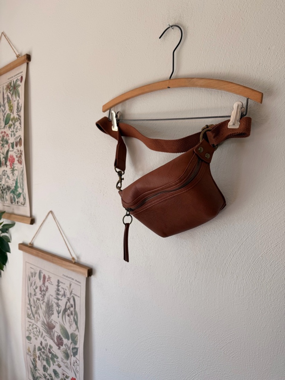 Universal Thread - Brown Leather Waist Bag